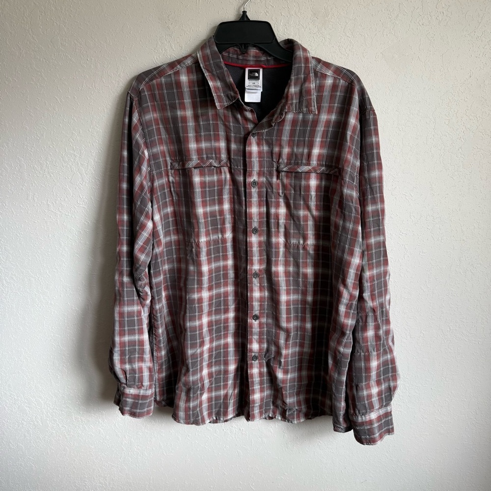Men’s L Red and Gray The North Face Lightweight Plaid Outdoor Gorpcore Shirt